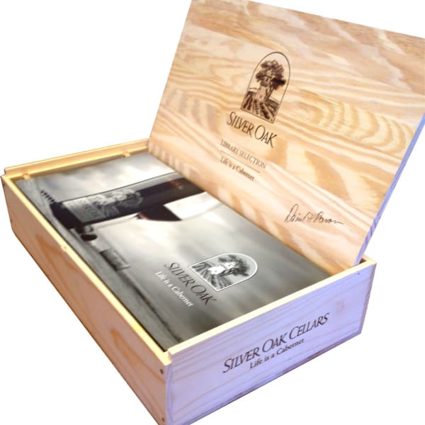 Rượu vang đỏ Silver Oak Napa Valley Library Edition 6-pack Wood Case 2005